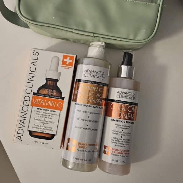 advanced clinicals iherb exclusive the brightening kit 4 items 2