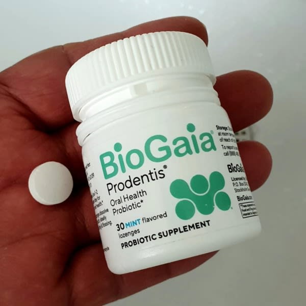 biogaia prodentis oral health probiotic for healthy gums teeth mint 30 probiotic lozenges 2