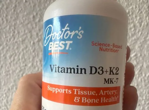 Review Vitamin D3 + K2 (MK-7) của Doctor's Best: Bổ sung hiệu quả cho xương và tim mạch 2 doctor s best vitamin d3 k2 mk 7 60 veggie caps 2