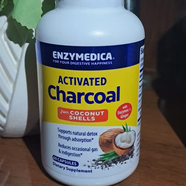 ChildLife Essentials nhà sản xuất Vitamin tốt nhất cho trẻ. 2 enzymedica activated charcoal 60 capsules 2