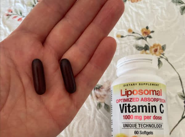 natural factors liposomal vitamin c 60 softgels 500 mg per softgel 2
