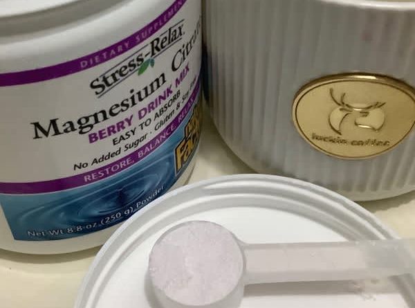 natural factors stress relax magnesium citrate powder berry drink mix 8 8 oz 250 g 2