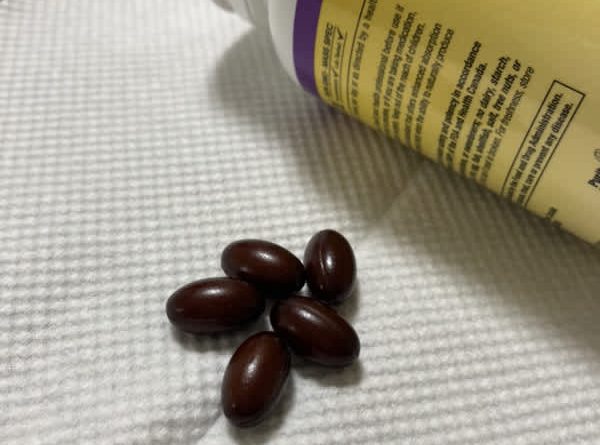 Đánh giá chi tiết Ubiquinol Active CoQ10 100 mg của Natural Factors 4 natural factors ubiquinol active coq10 100 mg 60 softgels 2